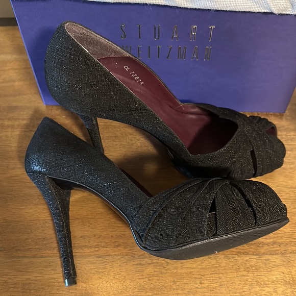 Like new Stuart Weitzman perfect party heel - Picture 4 of 6